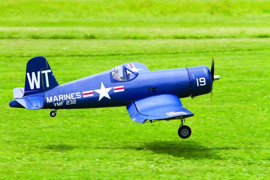 Here you can see that even during landing, the subtle application of panel lines and silver rivets adds realism to the all-blue Corsair. Nice eye-candy!