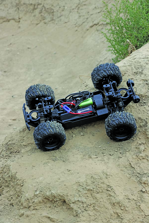 To enhance the already impressive capabilities of the Tekno RC MT410 2.0, we equipped it with a variety of upgrades.